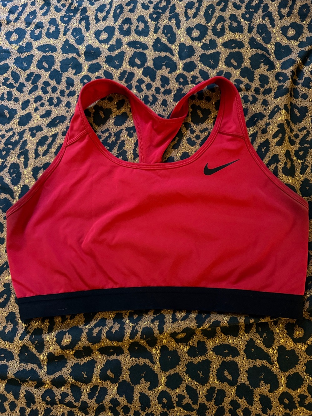 Nike Swoosh Women’s Sports Bra Light Support XL Red